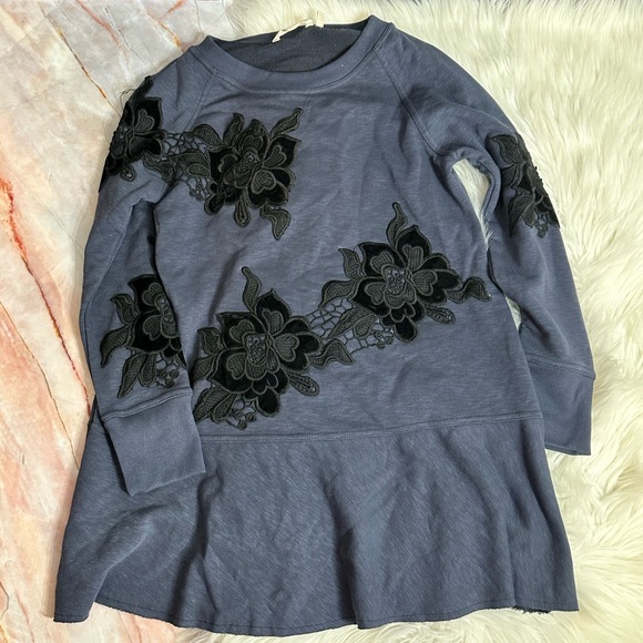 SOFT SURROUNDINGS Evie Floral Tunic Size Medium - Picture 1 of 4